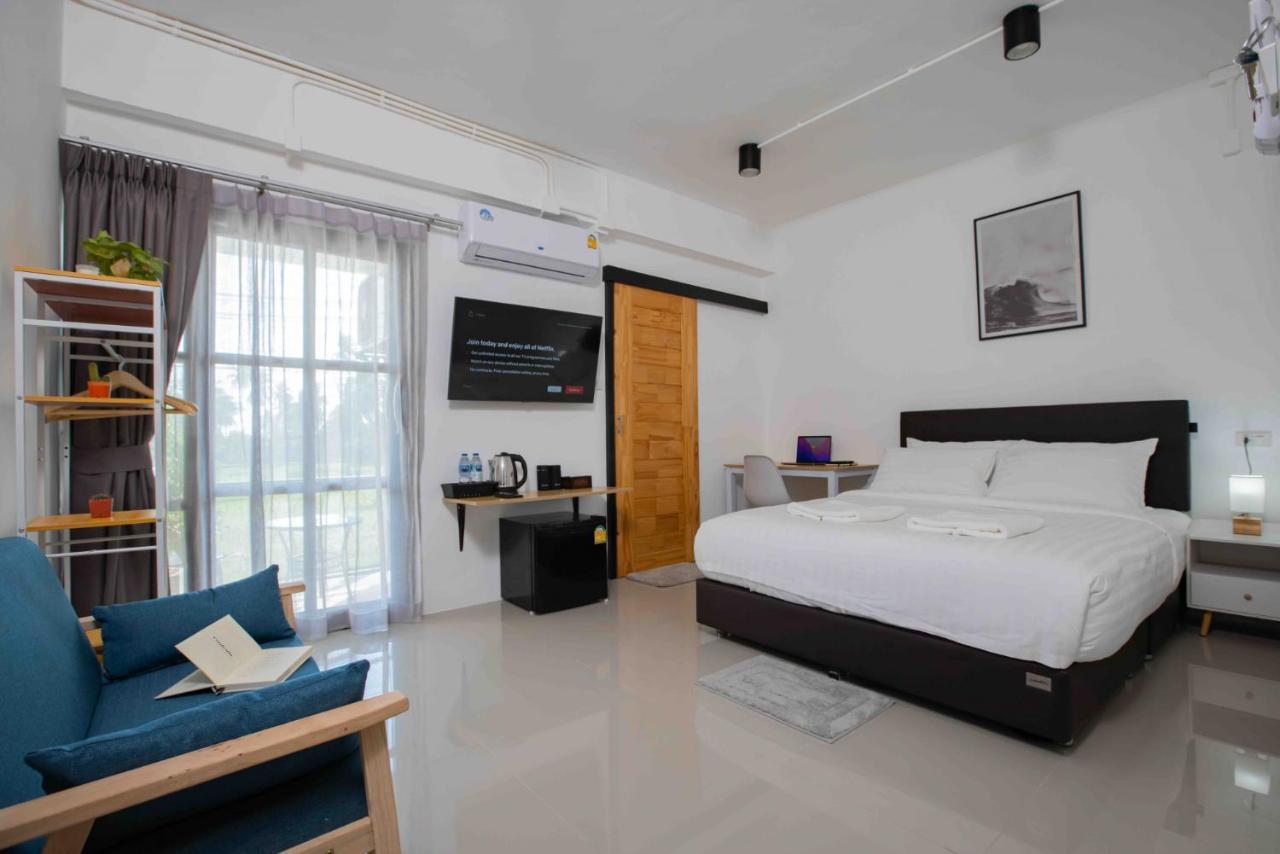 Laewan Guesthouse Baan Tai Extérieur photo