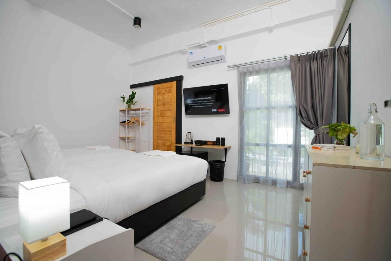 Laewan Guesthouse Baan Tai Extérieur photo